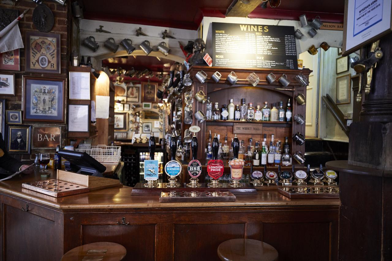 Hotel Wykeham Arms à Winchester Extérieur photo